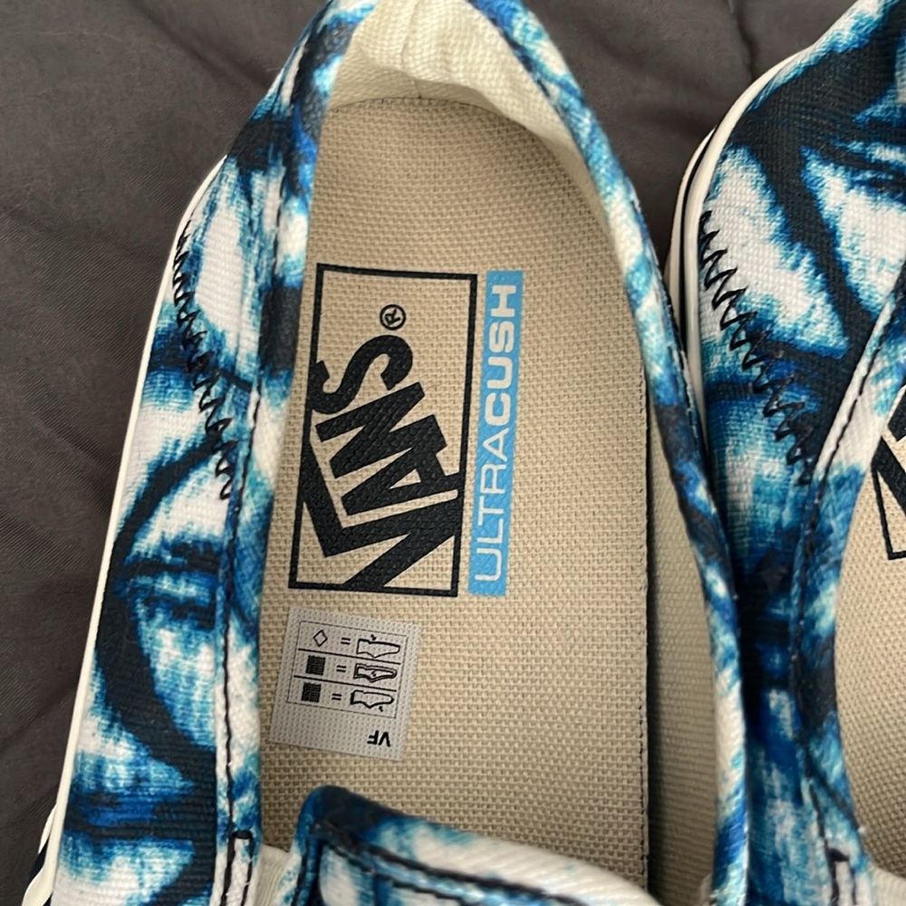 Blue Vans - Picture 4 of 6